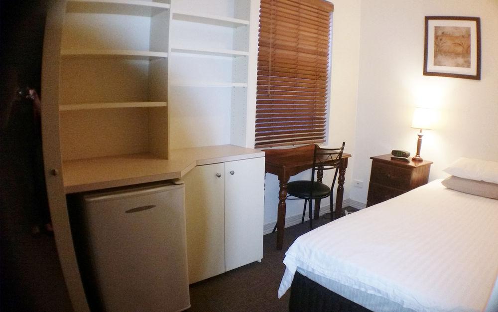 Готель Ashfield Manor Sydney Екстер'єр фото