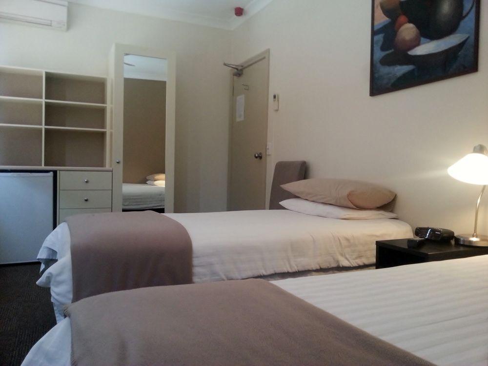 Готель Ashfield Manor Sydney Екстер'єр фото