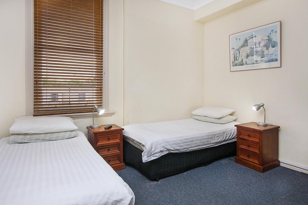 Готель Ashfield Manor Sydney Екстер'єр фото
