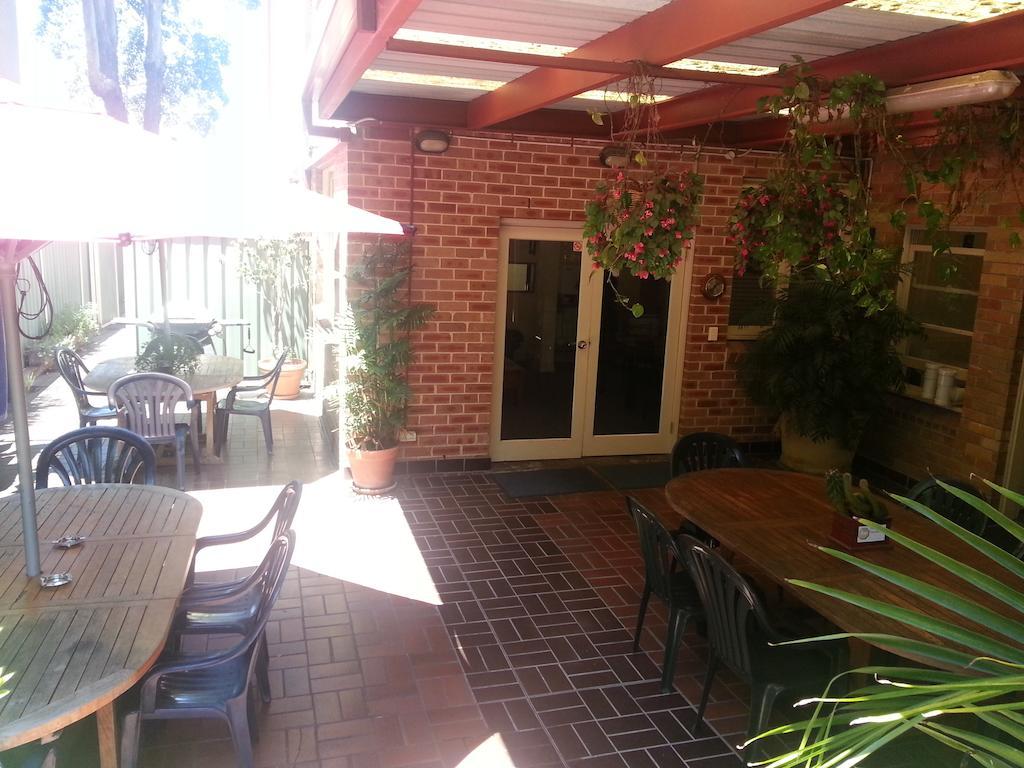 Готель Ashfield Manor Sydney Екстер'єр фото