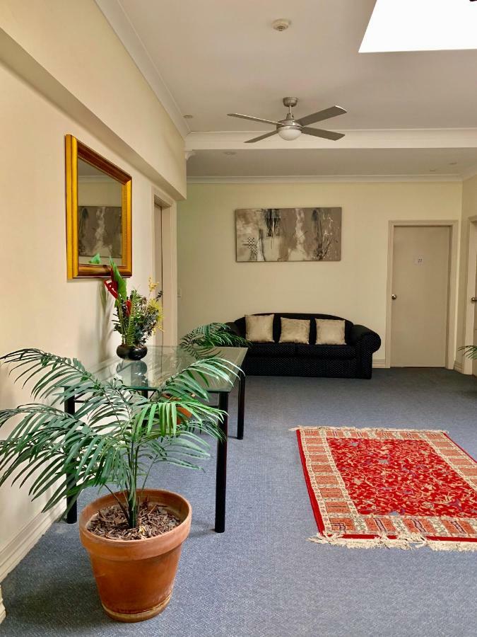 Готель Ashfield Manor Sydney Екстер'єр фото